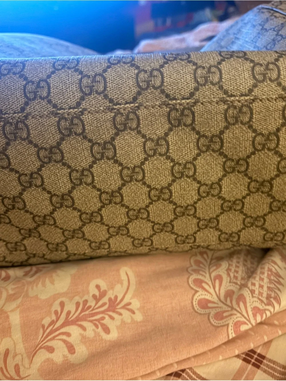 Gucci classic gg